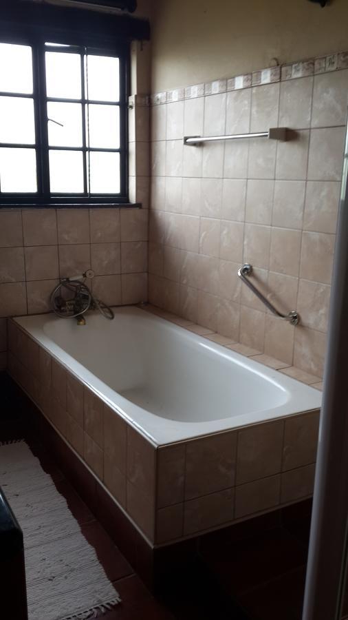 Meerhof Lodge Hartbeespoort Extérieur photo